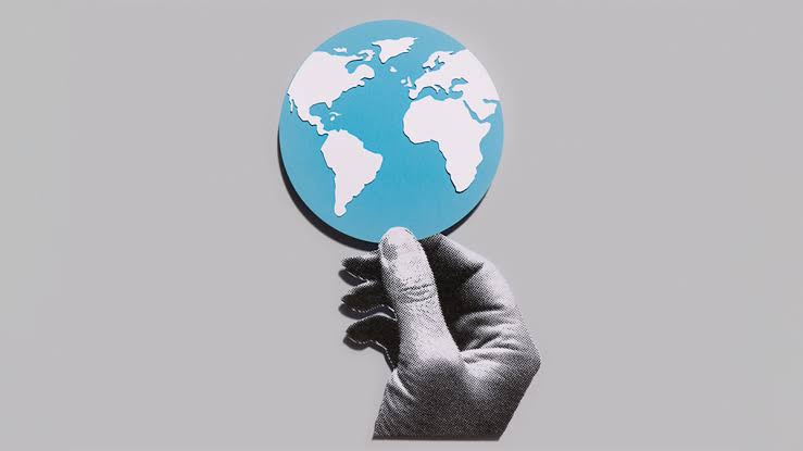 What Makes Large Technology Companies Competitive in Global Markets?