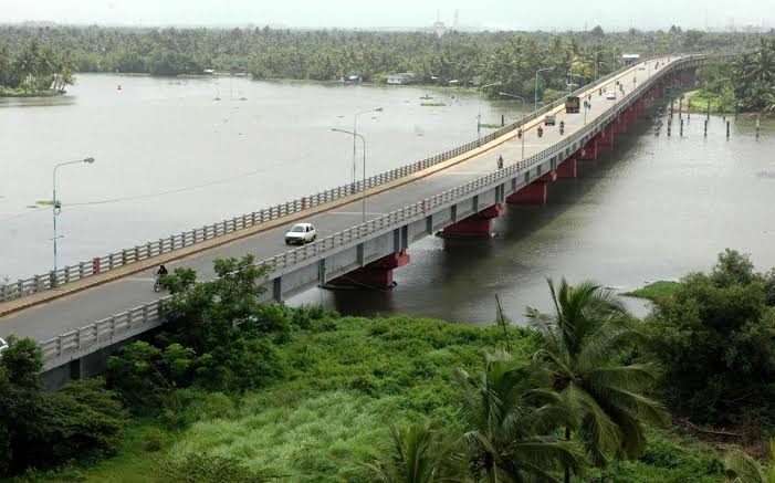 Kundanoor Bridge, Kochi